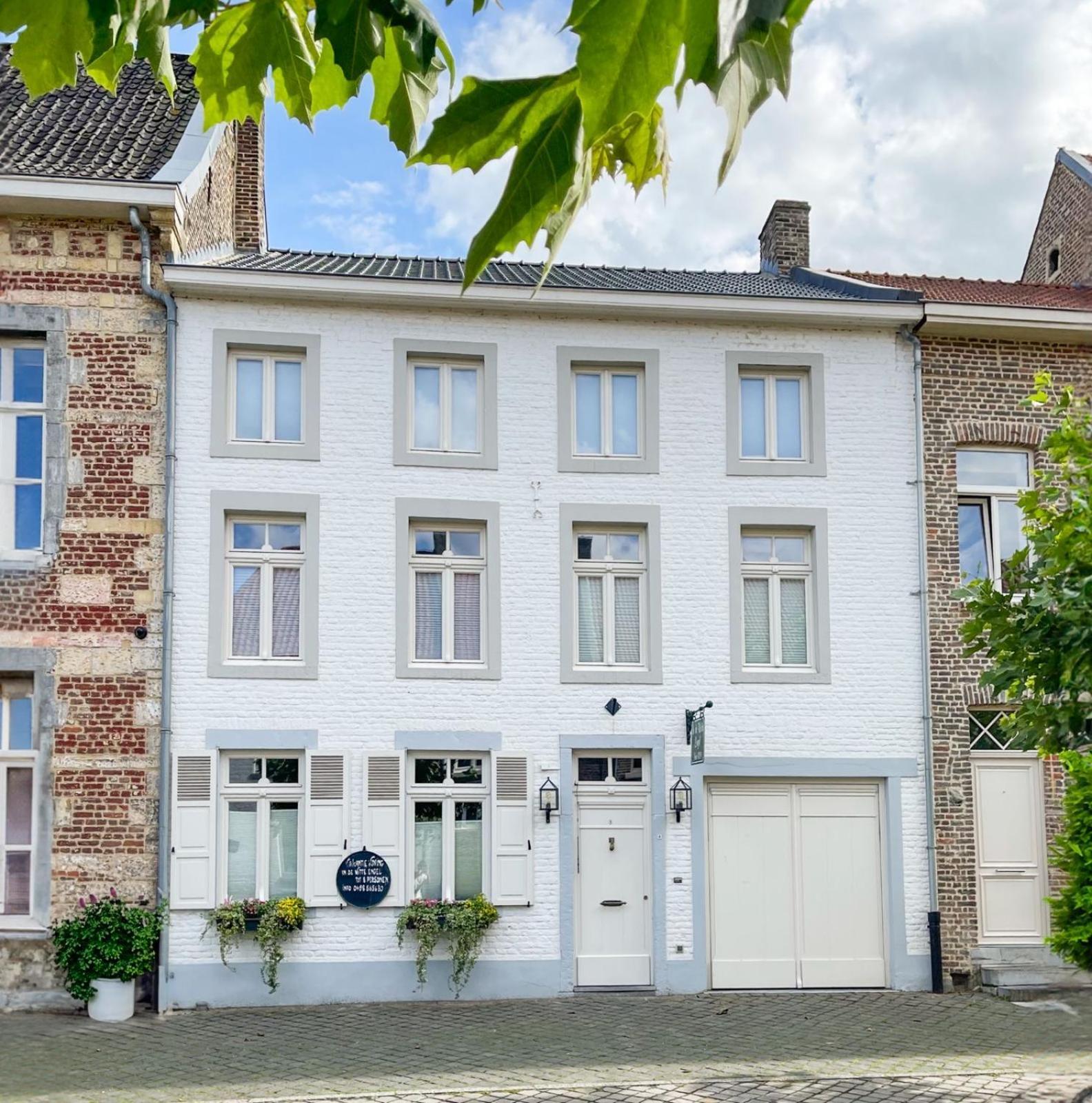 Villa In De Witte Engel à Lanaken Extérieur photo